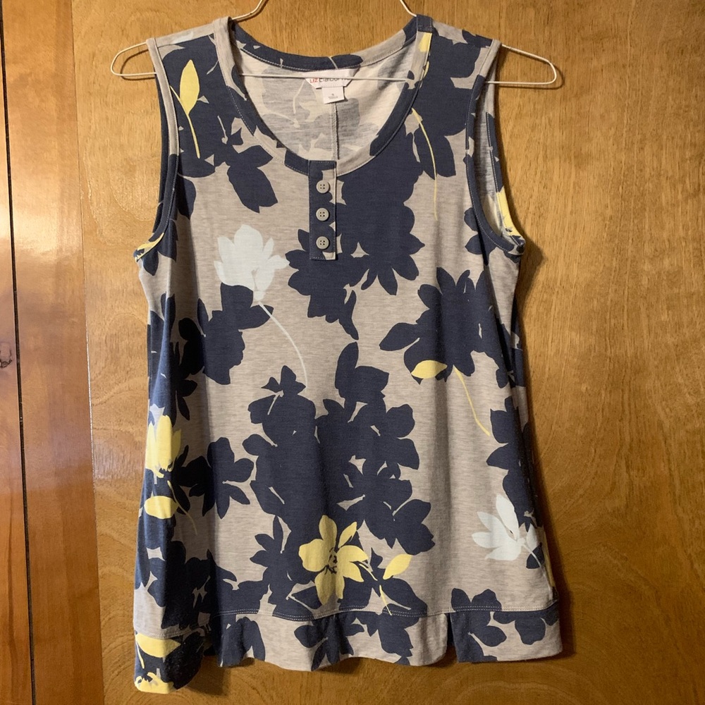 Ladies Brand Liz Claiborne Size Small Sleeveless Shirt. NEW!!